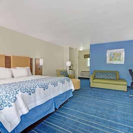 Days Inn By Wyndham Ridgefield Exteriör bild